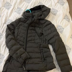 Women's olive green Hooded Puffer Jacket
